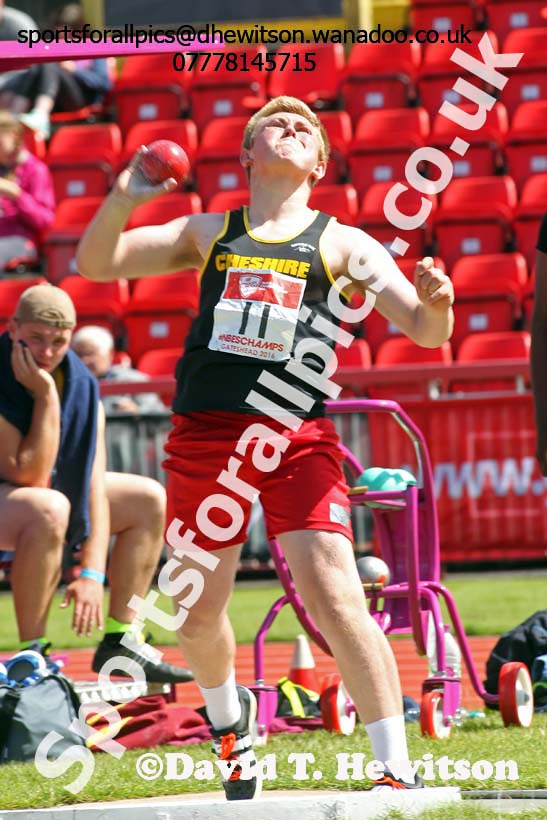 Inter boys shot putt, English Schools Track and Field. Photo: David T. Hewitson/Sports for All Pics